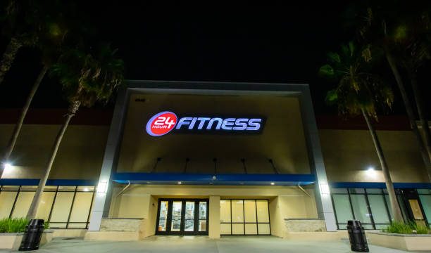 24 hour fitness gym at night