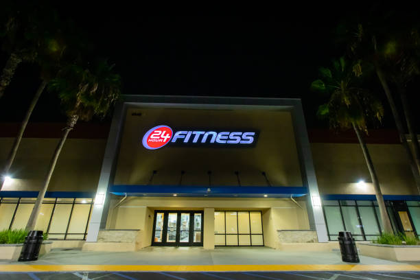 24 hour fitness gym at night